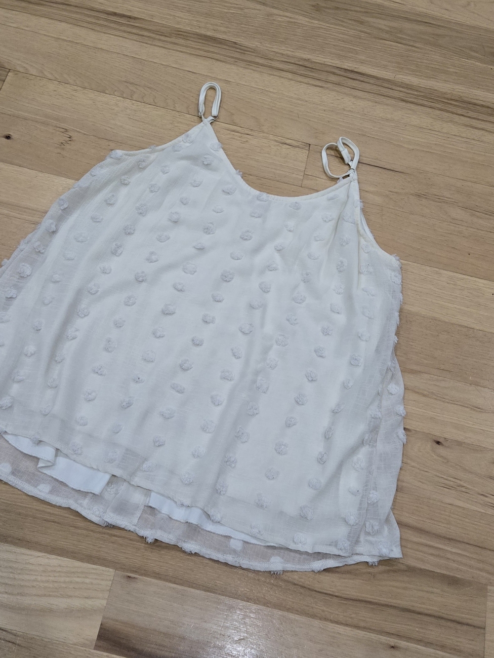 White V Neck Button Front Sleeveless Top - Picture 8 of 11